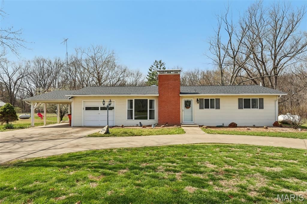 1283 Red Ball Trail, Greenville, IL 62246 Main Photo