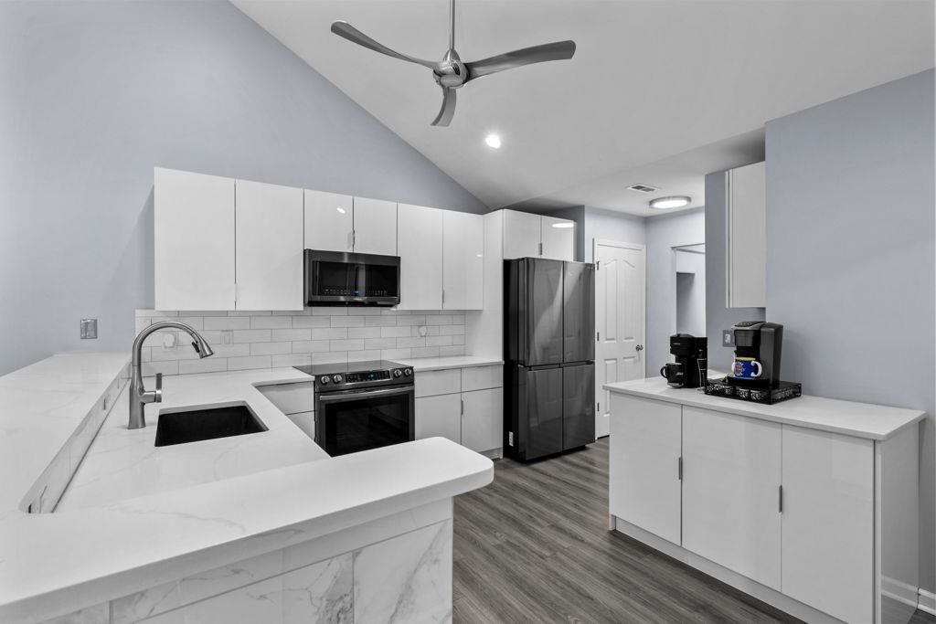 168 Stonegate Blvd.  Photo 6