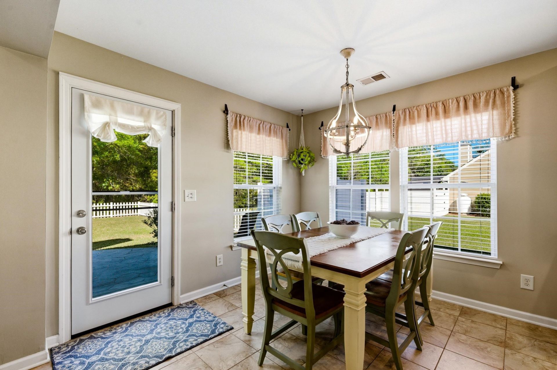 112 Avondale Dr.  Photo 15