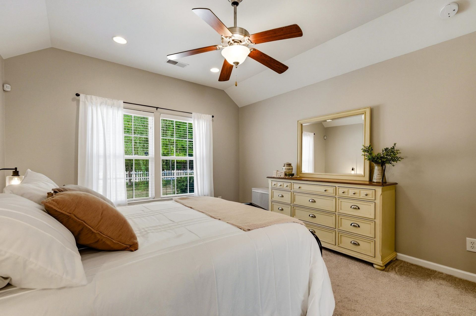 112 Avondale Dr.  Photo 20