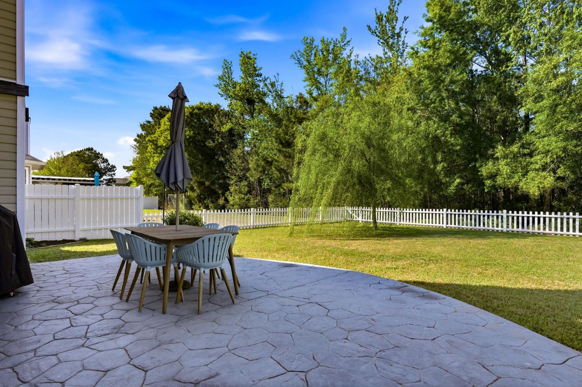 112 Avondale Dr.  Photo 34