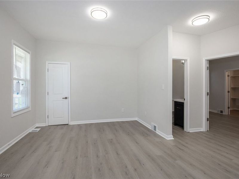 4911 Tillman Avenue , Cleveland, OH 44102 Photo 5