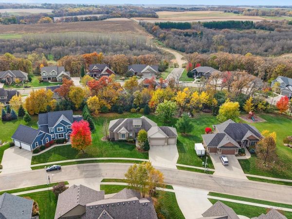 2348 Britwood Lane SW, Rochester, MN 55902