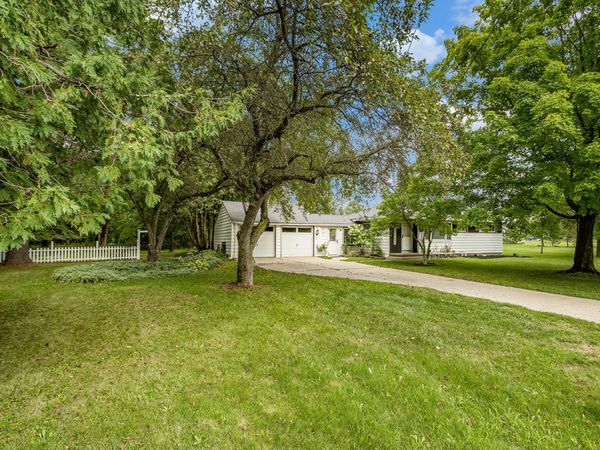 409 E Broadway Avenue, Scottville, MI 49454