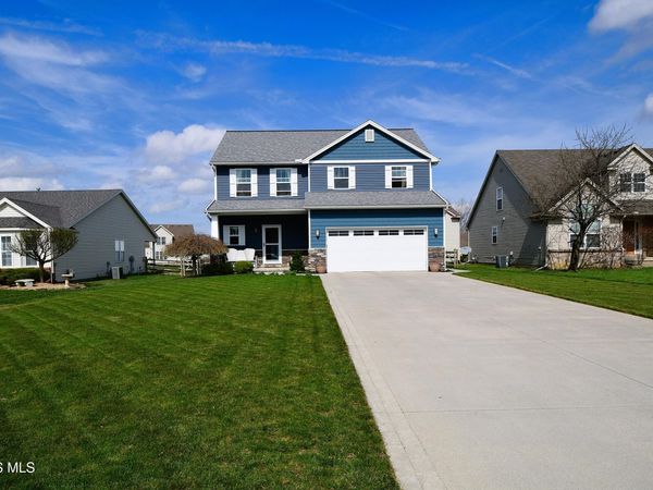 1850 Woods Hole Road, Perrysburg, OH 43551