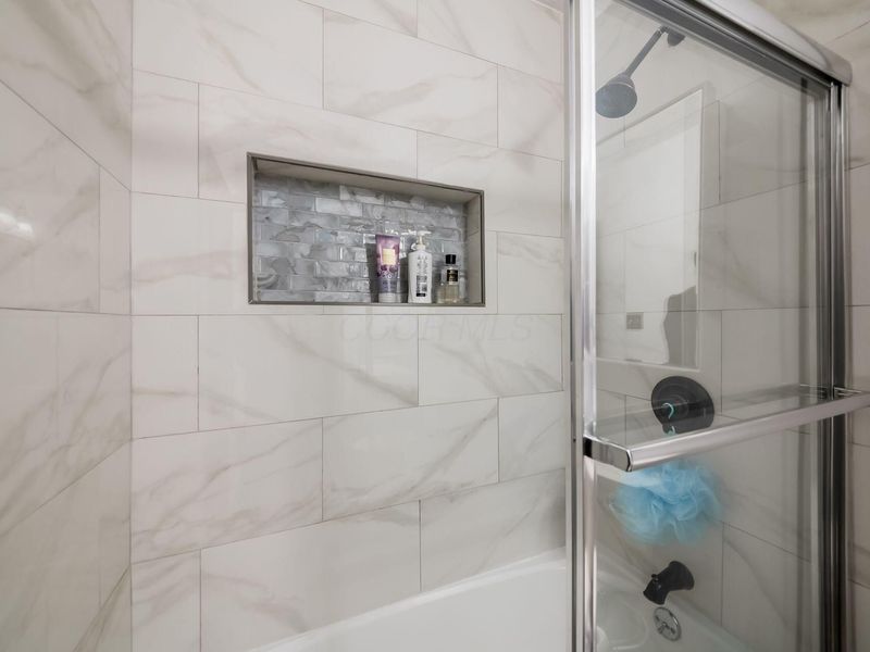 2152 Camelback Drive, Columbus, OH 43228 Photo 14