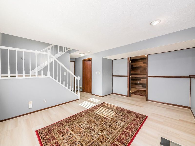 2152 Camelback Drive, Columbus, OH 43228 Photo 23