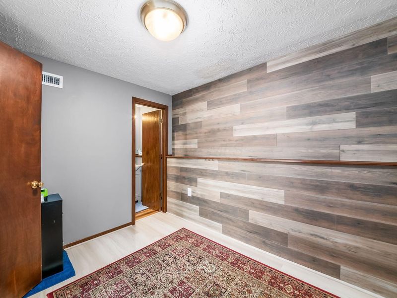 2152 Camelback Drive, Columbus, OH 43228 Photo 24