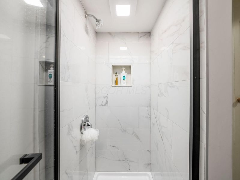 2152 Camelback Drive, Columbus, OH 43228 Photo 27