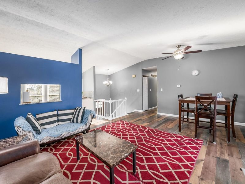 2152 Camelback Drive, Columbus, OH 43228 Photo 8