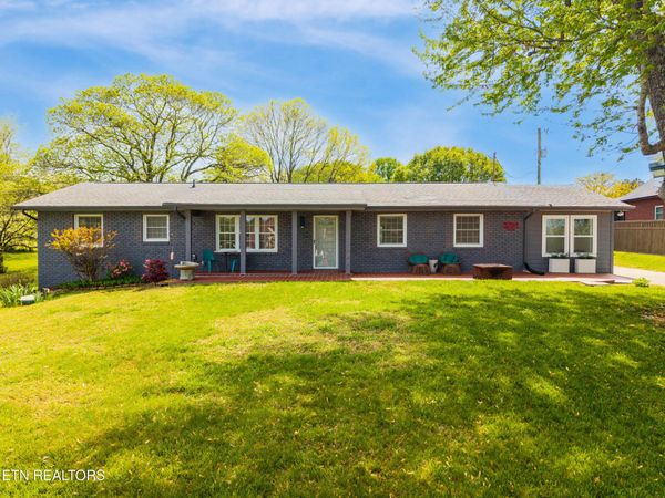 3794 Scenic Drive, Lenoir City, TN 37772