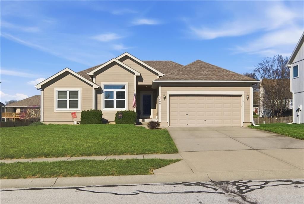 14608 Green Castle Street, Smithville, MO 64089 Main Photo