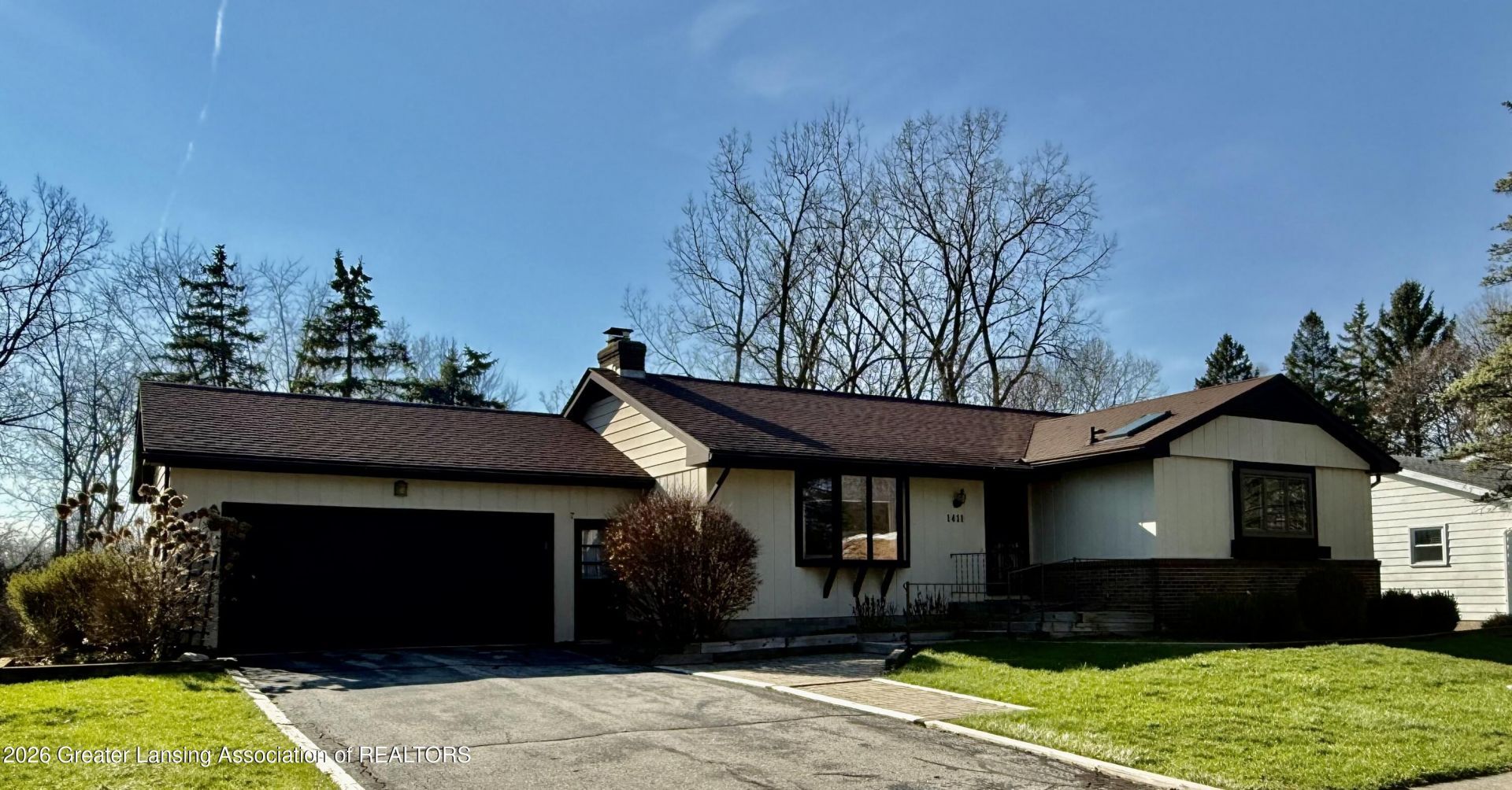 1411 Chester Road, Lansing, MI 48912 Main Photo