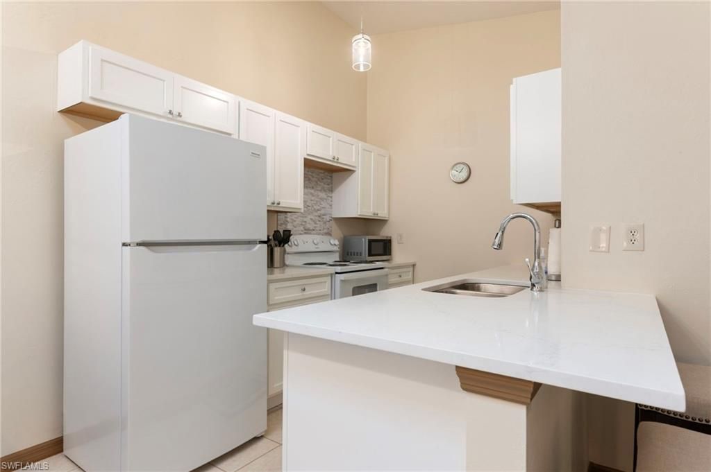 5120 SW Courtyards Ct, Unit 89, Cape Coral, FL 33914 Photo