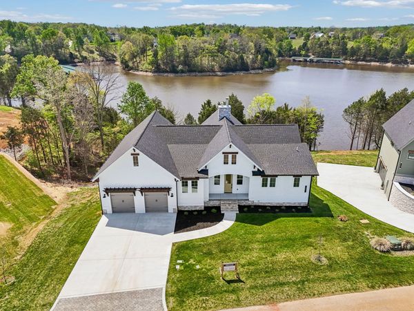 86 Simmons Cir, Winchester, TN 37398