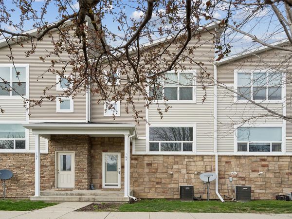 301 SE 11th Street, Unit 106, Grimes, IA 50111