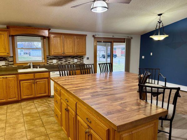 301 S 4th Street , Olivia, MN 56277