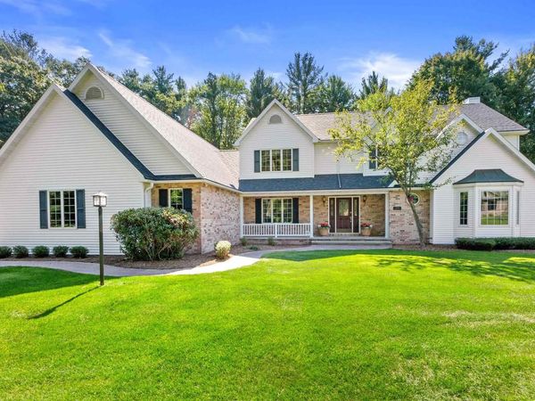 2211 BRIDLE PATH, Wisconsin Rapids, WI 54494