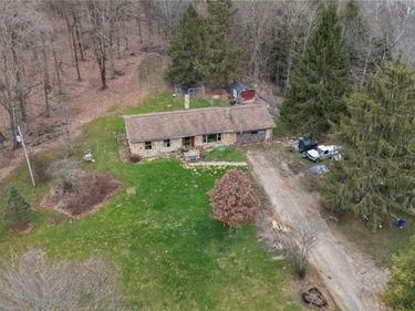 9918 Overton Road, Burbank, OH 44214