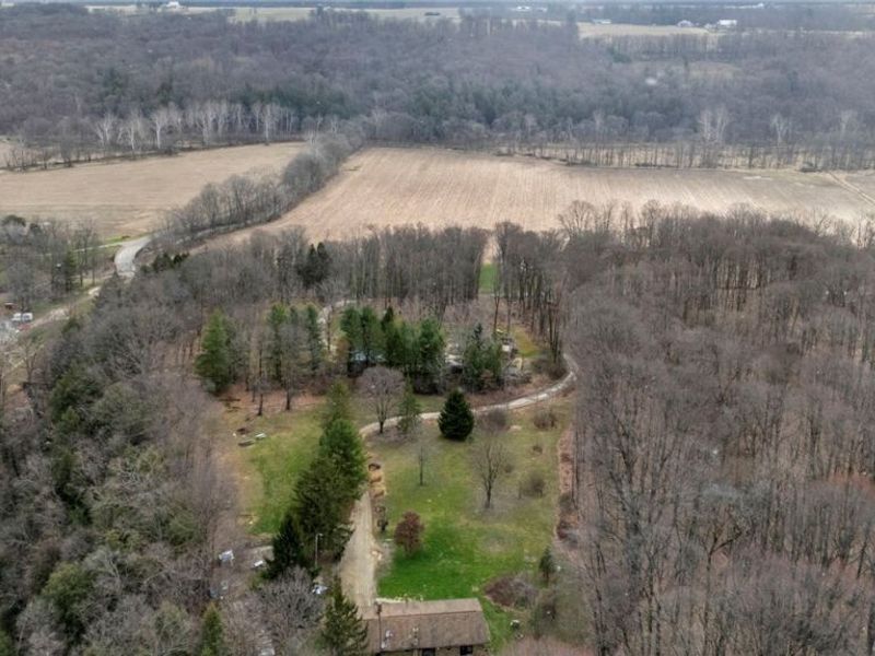 9918 Overton Road, Burbank, OH 44214 Photo 10