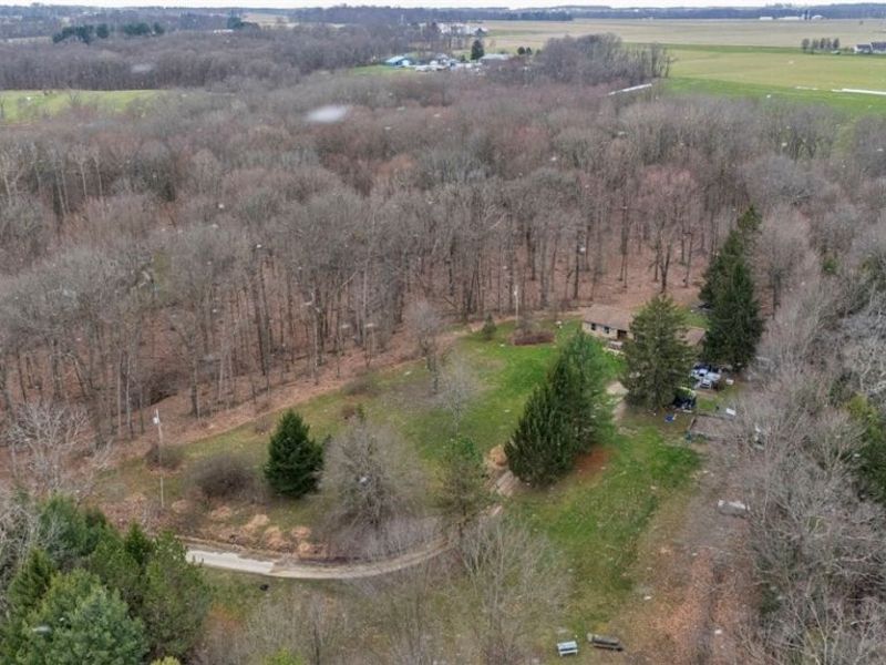 9918 Overton Road, Burbank, OH 44214 Photo 7