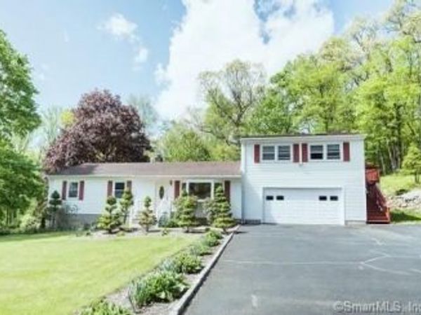 51 Plum Tree , Trumbull, CT 06611