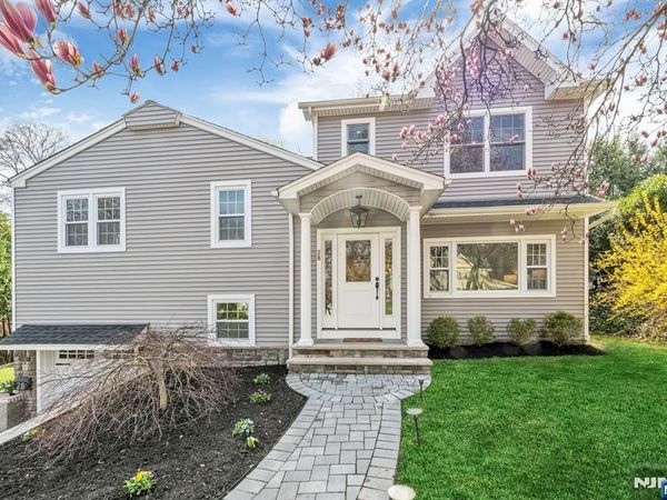 28 Princeton Place, GLEN ROCK, NJ 07452