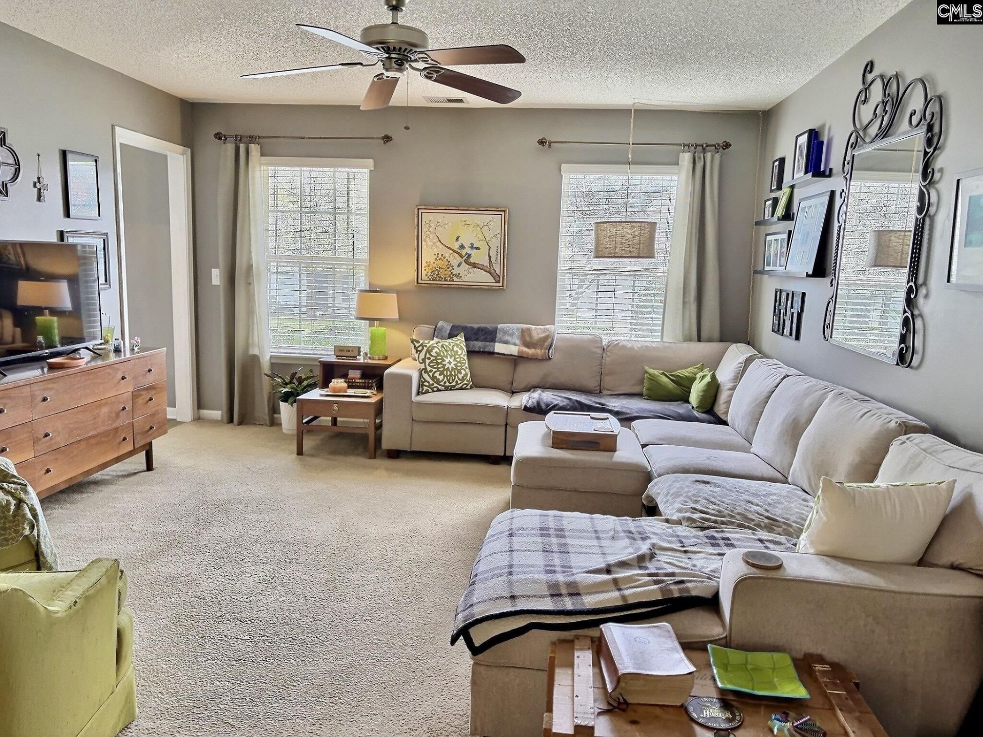 380 Eagle Pointe Drive  Photo 4