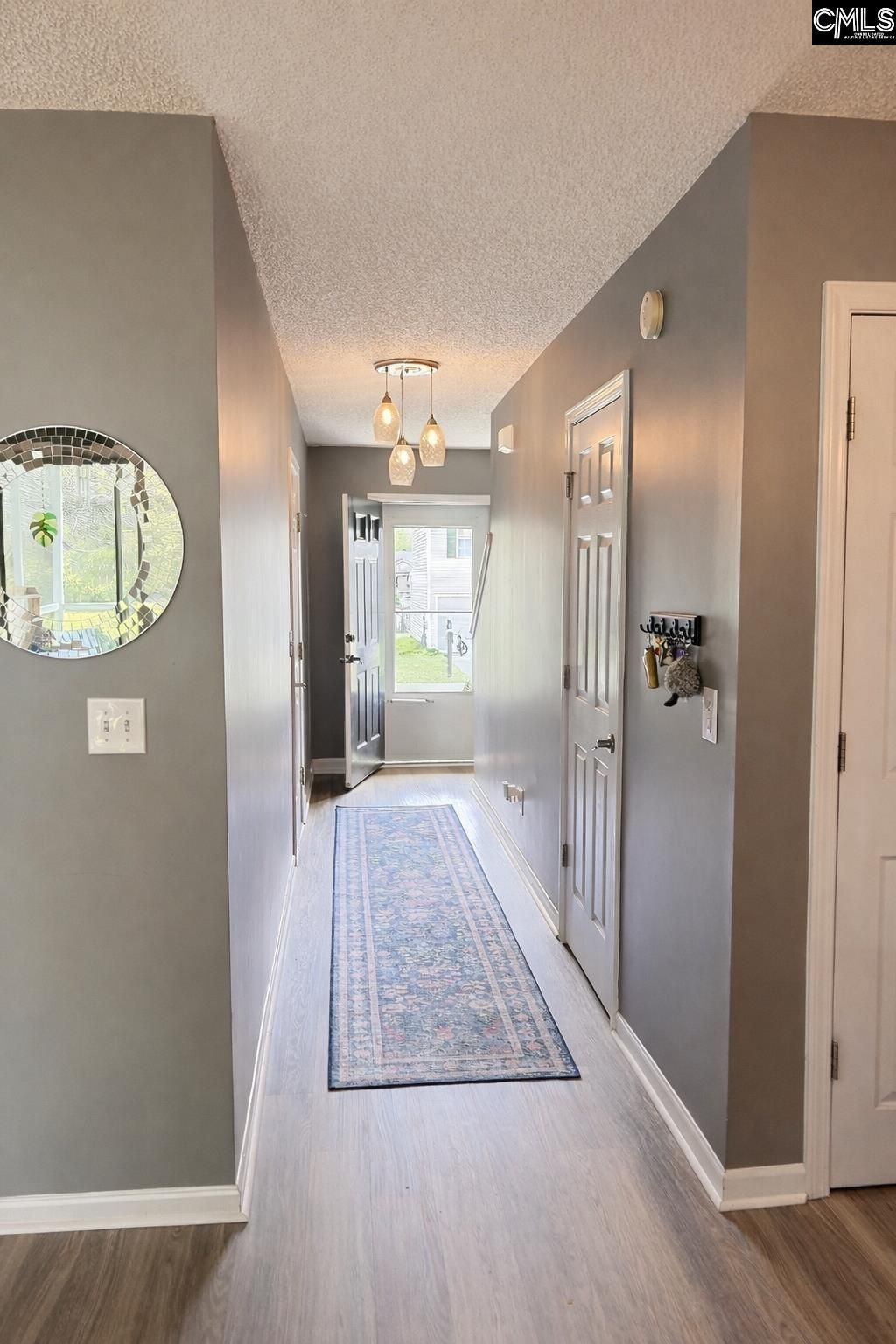 380 Eagle Pointe Drive  Photo 7