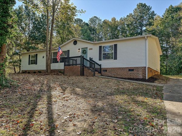 190 Ridge Creek Drive , Troutman, NC 28166