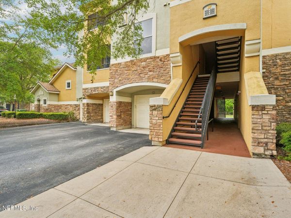8539 GATE Parkway W, Unit 412, Jacksonville, FL 32216