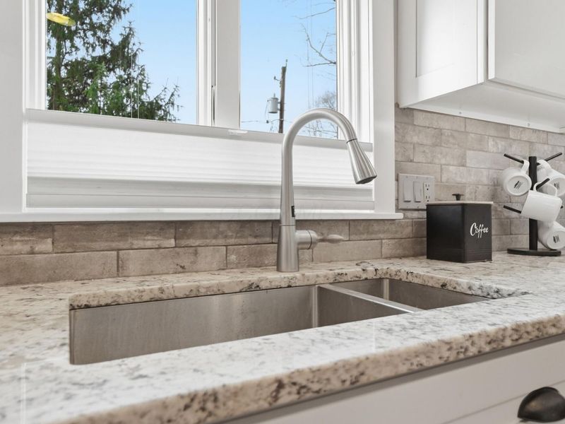 1225 Windham Road, Columbus, OH 43220 Photo 17