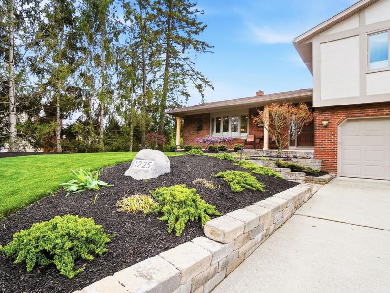 1225 Windham Road, Columbus, OH 43220 Photo 5