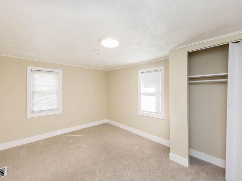 482 E Jenkins Avenue, Columbus, OH 43207 Photo 24