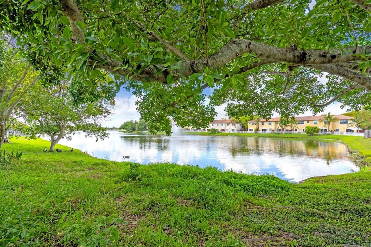 4900 SW 134th Ave , Miramar, FL 33027 Photo