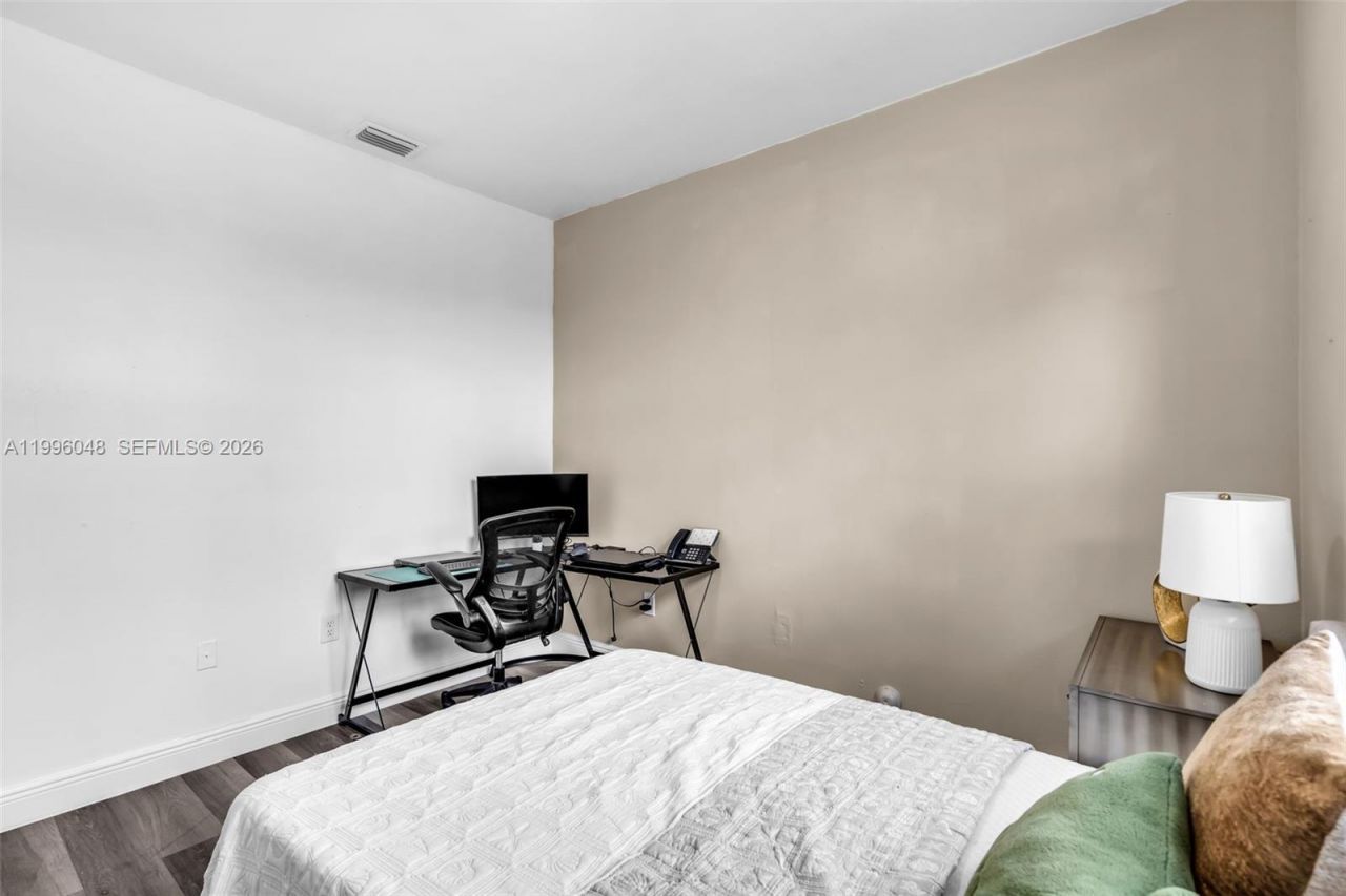 4900 SW 134th Ave , Miramar, FL 33027 Photo