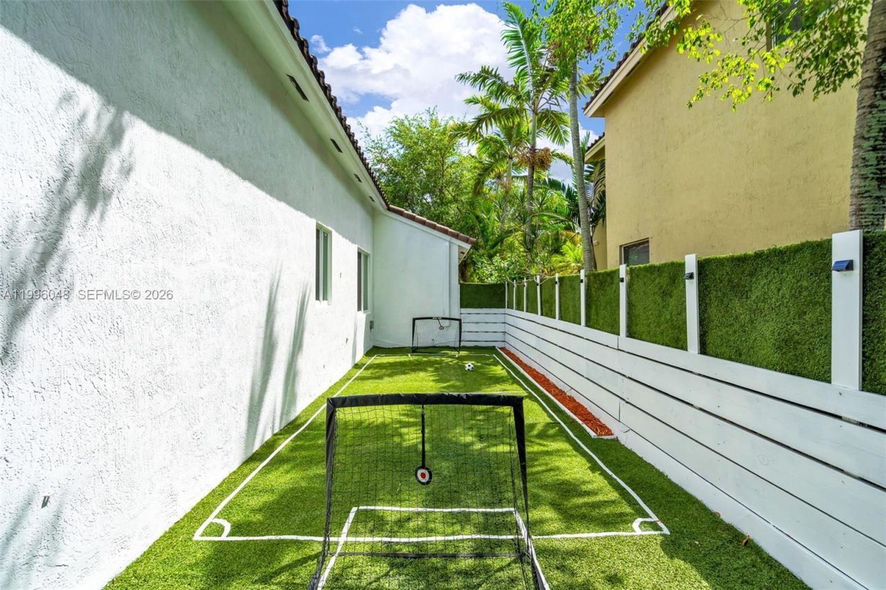 4900 SW 134th Ave , Miramar, FL 33027 Photo