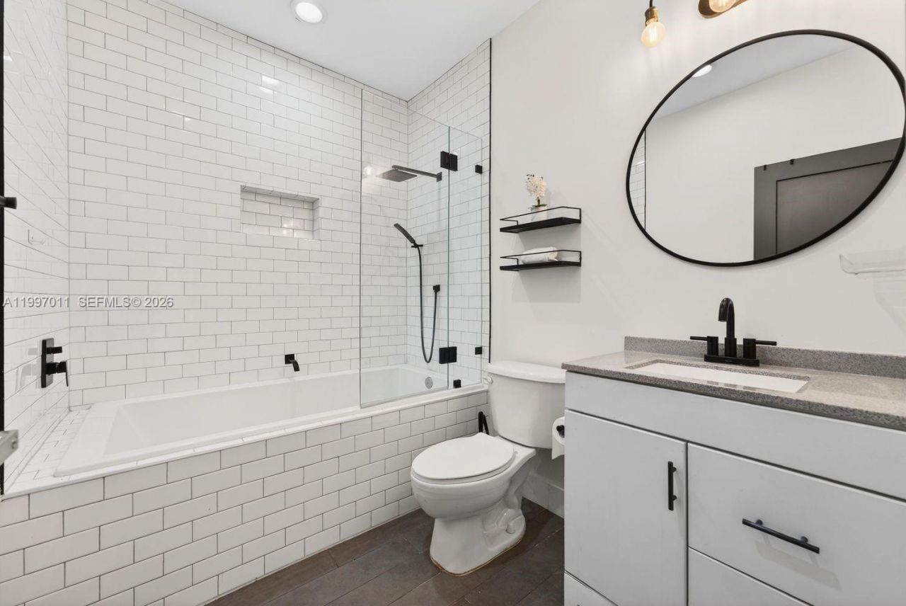 1126 NE 16th Ct, Fort Lauderdale, FL 33305 Photo