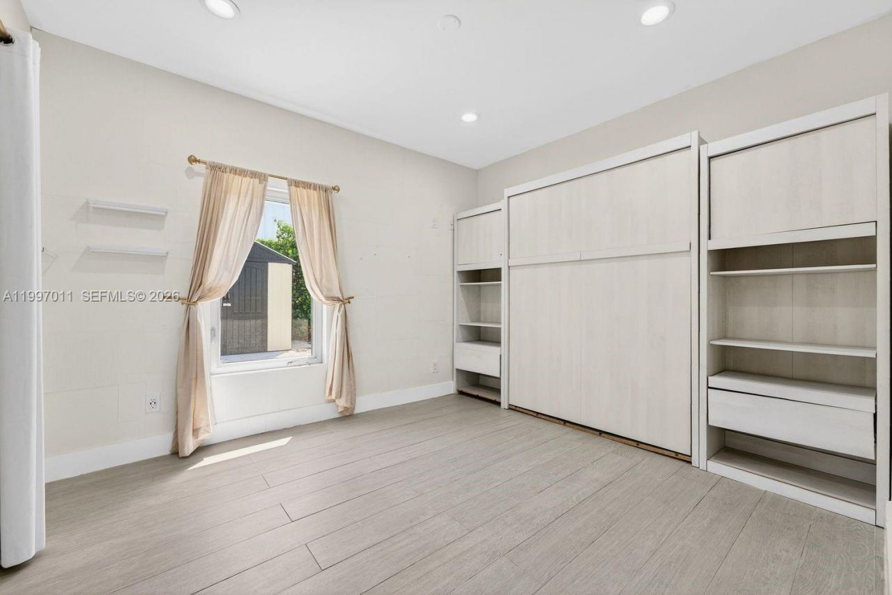 1126 NE 16th Ct, Fort Lauderdale, FL 33305 Photo