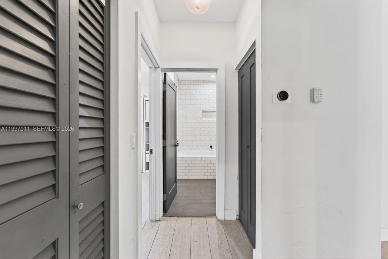 1126 NE 16th Ct, Fort Lauderdale, FL 33305 Photo