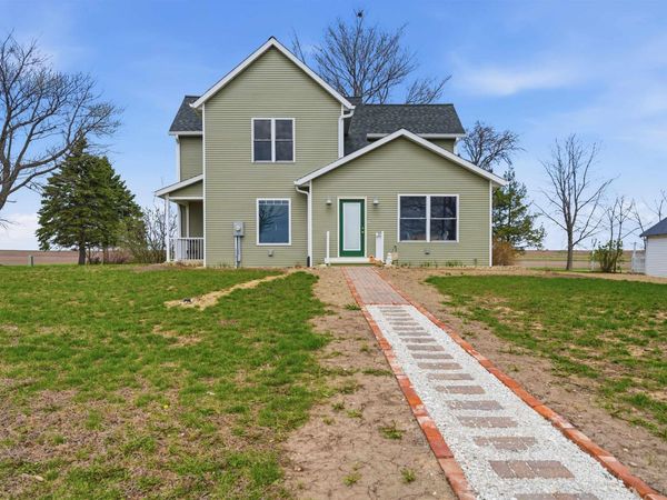 22014 N ROUTE 40, Edelstein, IL 61526