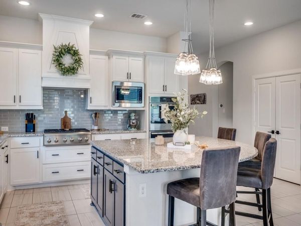 1044 Myers Park Trail, Roanoke, TX 76262
