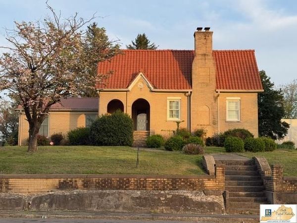 100 N Main Street, Tompkinsville, KY 42167