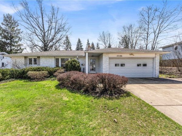 25106 Hazelmere Road , Beachwood, OH 44122