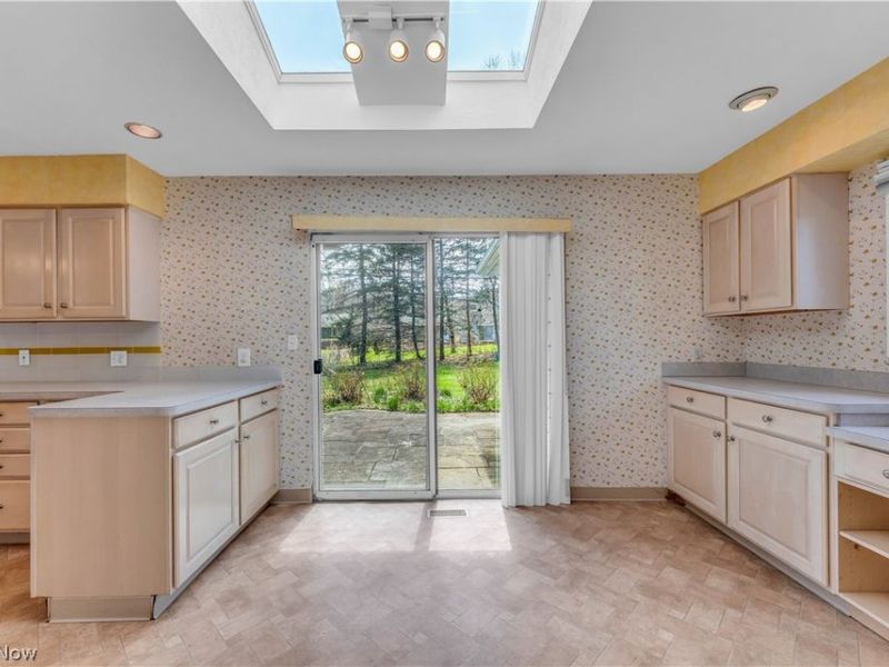 25106 Hazelmere Road , Beachwood, OH 44122 Photo 11