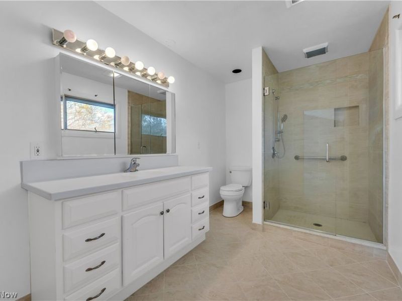 25106 Hazelmere Road , Beachwood, OH 44122 Photo 17