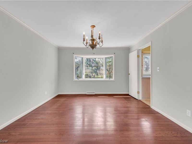 25106 Hazelmere Road , Beachwood, OH 44122 Photo 6