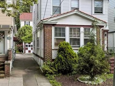 88-30 79th Avenue, Glendale, NY 11385