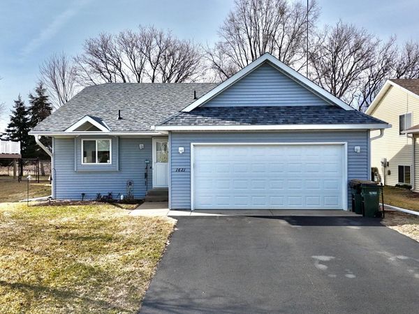 1621 Forest Glen Circle, Saint Augusta, MN 56301