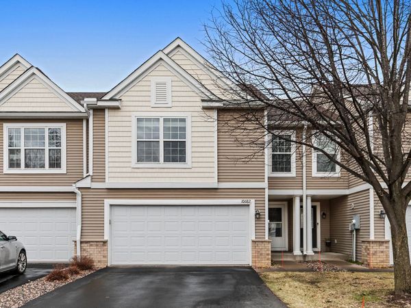 10682 Ironwood Parkway, Woodbury, MN 55129